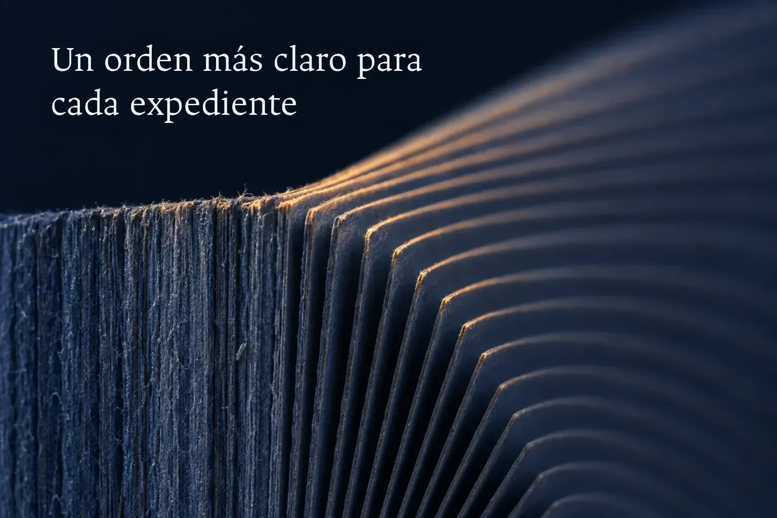 El expediente empieza con sus documentos en orden